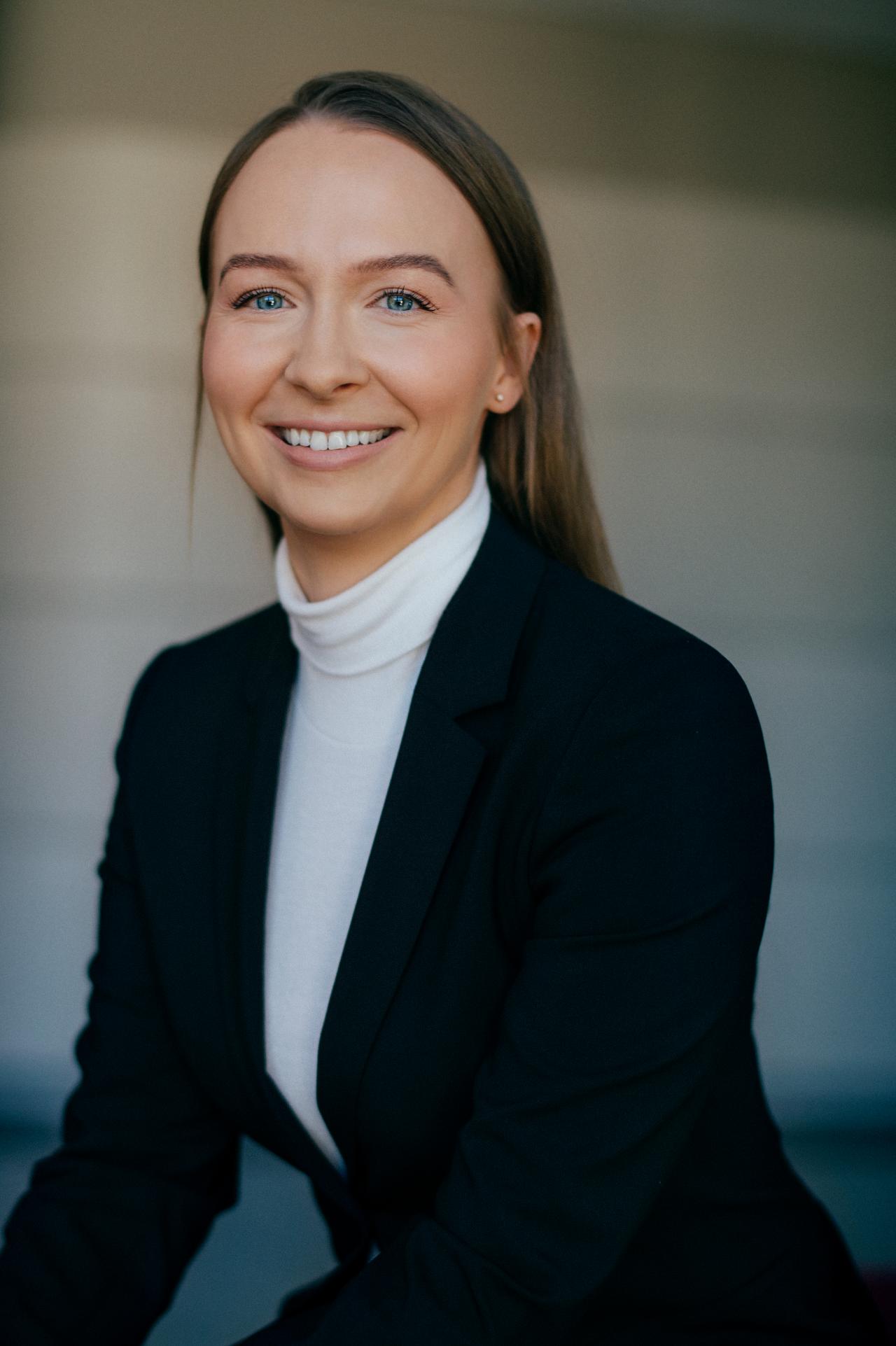 Lena Hummel Attorney-at-Law (Germany) Associate | POELLATH