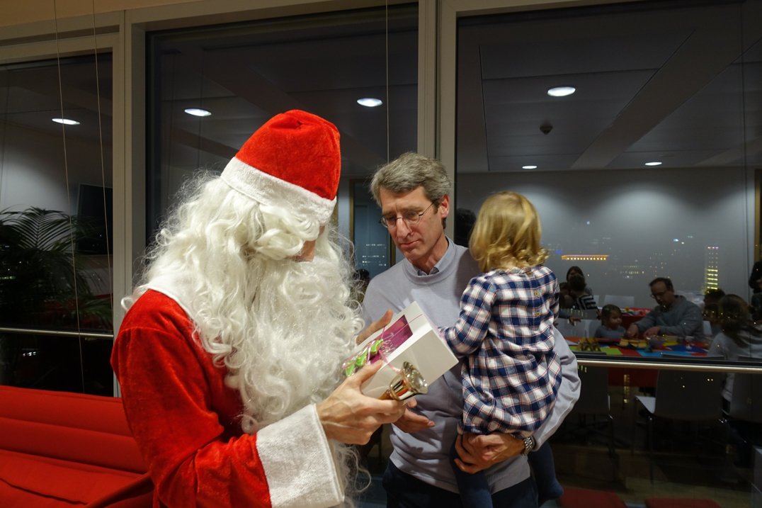 POELLATH Kinder-Weihnachtsfeier Frankfurt